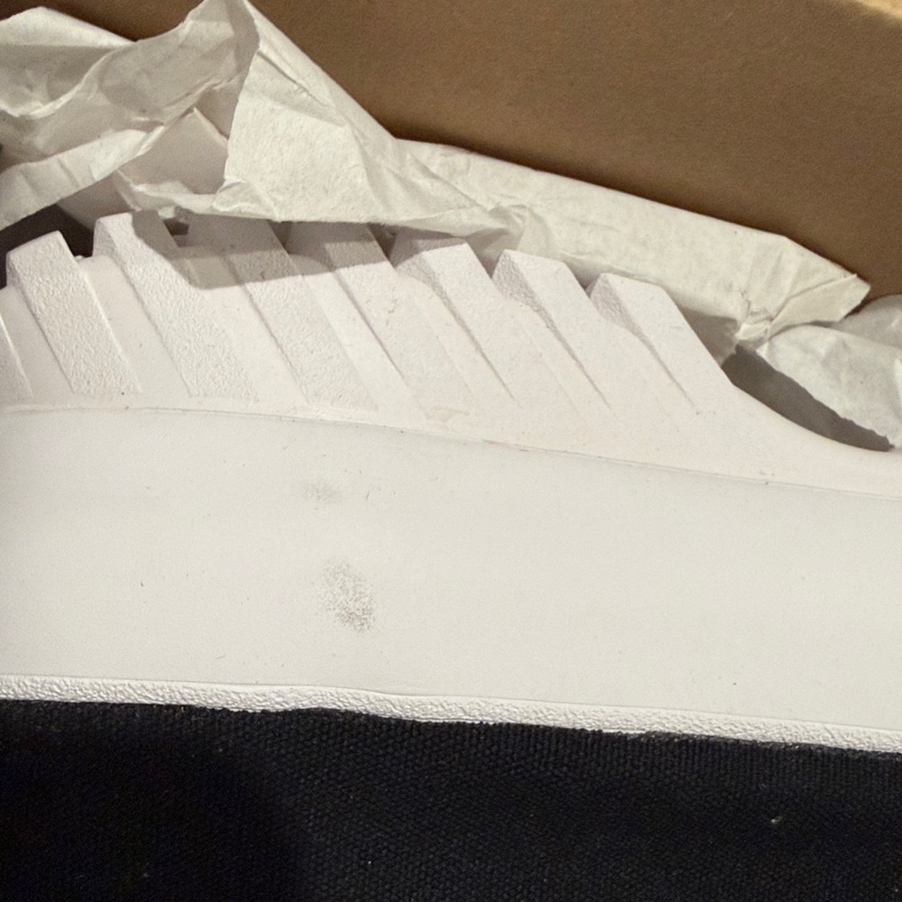 NIB Converse Black & White Lug-Sole High Top Sneakers - Picture 9 of 9
